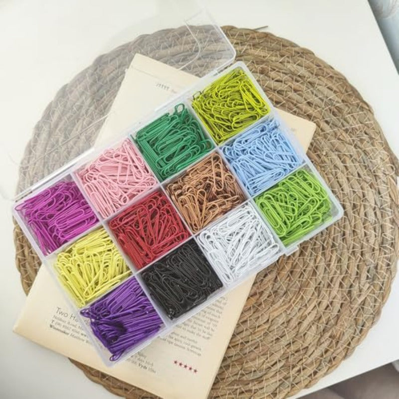 1800pcs Small Paper Clips Assorted Colored PaperClips Set for Office Supplies Organizer School and Personal Use, Paper Craft Supplies Paper Clips, School Stationery, Desk Accessories, Assorted Colors, Vibrant Clips