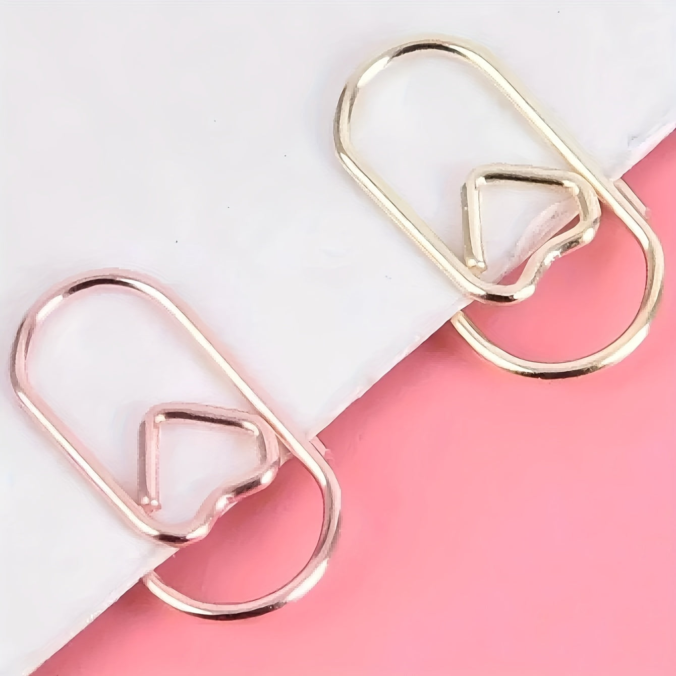 30\u002F60 Mini Heart-Shaped Paper Clips - Golden Metal Heart Clips, Cute Durable Office Supplies with Polished for Documents, Scrapbooking, Journals, Planners - Decorative Folder Clips for Handmade Crafts & Gift Ideas (Compatible for)
